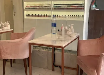 Le manicure spa
