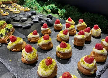 Le Mas Gastronomique Catering Services Кейтеринг Дубай