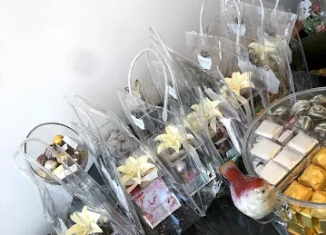 Leaves chocolate uae