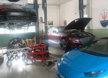 Lebanese Garage