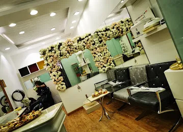 Lebanies Beauty Expert Miracle Touch Ladies Saloon صالون ميريكال تتش للسيدات خبيرة تجميل لبنانية