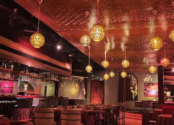 Lfassia Restaurant & Café