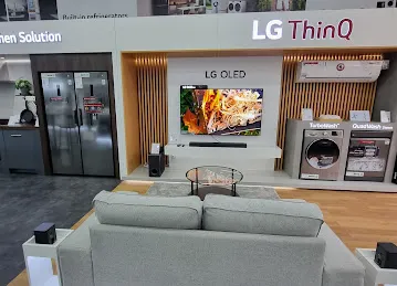 LG Al Yousuf Electronics Showroom
