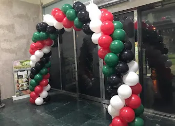 الهدية الوردية للزهور والهدايا