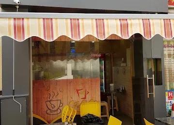 Lilly Art Cafe