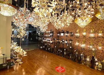 LIPU LIGHTING TRADING FZCO