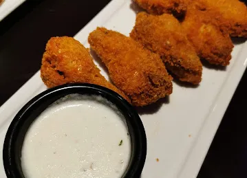 Liquid Lounge