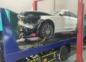 اللمسة الأخيرة لتصليح السيارات AL LAMSAH AL AKHIRAH AUTO REPAIR