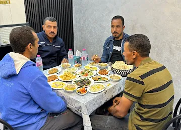 المسحراتي فول وفلافل