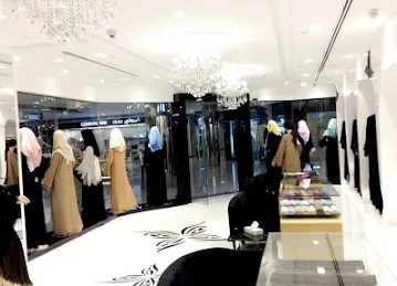 Louzan Al Marina Mall