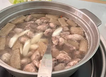 鲁公宴 川湘菜 椰小鸡椰子鸡火锅