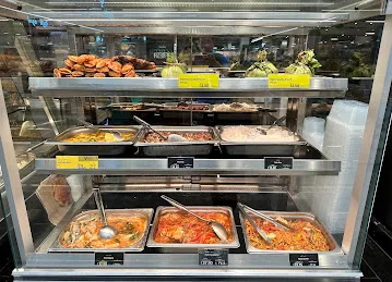 Lulu Hypermarket - Festival Plaza