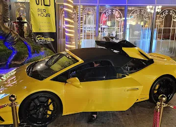 Luxury car rental dubai by Entourage rent a car