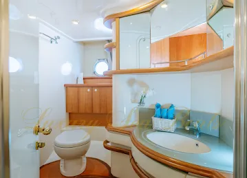Luxury Sea Boats Charter LLC