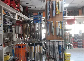 الوحيدة لزينه السيارات