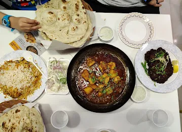 Lyari Darbar Restaurant - Pakistani Cuisine