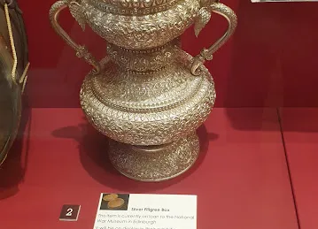 معارض ابوظبي للسيارات