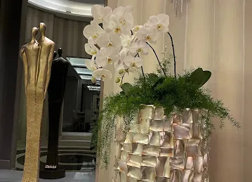 Maison Pearl Oasis Flower and Garden