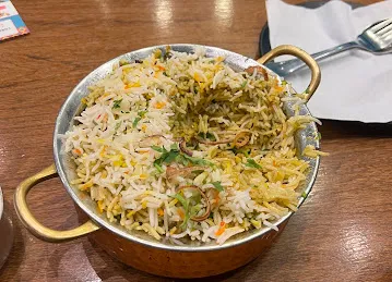Makhanwala Restaurant - Modern Indian Dhaba