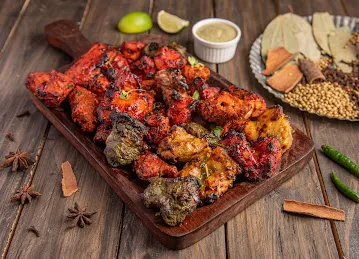 Makhanwala Restaurant - Modern Indian Dhaba