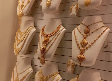 Malabar Gold and Diamonds - Al Ain - Meena bazar (Branch 1)