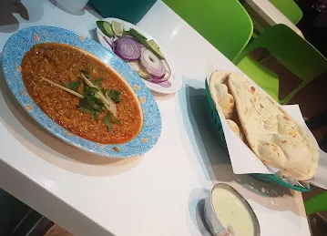 Malik Nehari & Biryani Restaurant