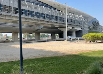 Mall of Emirates Metro Station