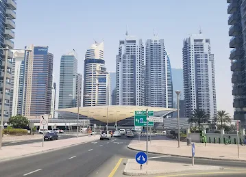 Marina Diamond 5