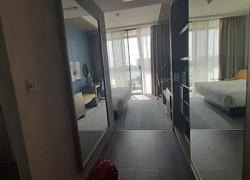 Mashreq ATM - Aloft Palm Jumeirah
