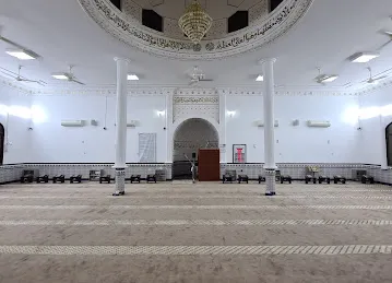 Masjid fatema matar saif aldhaheri