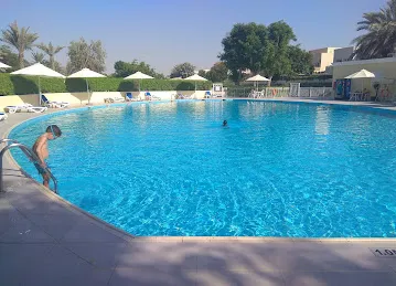 Meadows 2 Large Swimming Pool