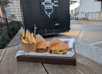 Meatology Burgers JVC