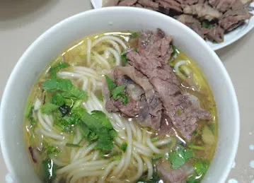 美食林餐厅