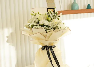 Memories Flowers shop in Dubai