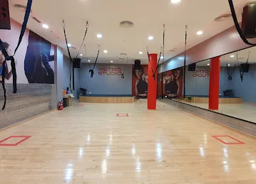 METROFITT Beach Park Plaza
