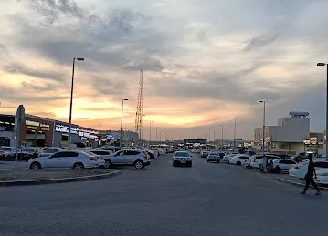 محمد حسن محمد ابيع قطع الغيار المستعمل نيسان