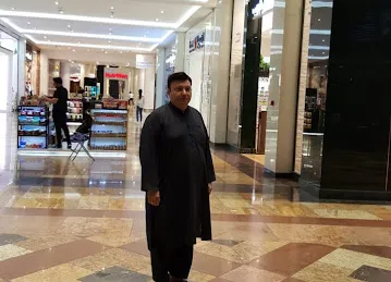 Mikyajy مكياجي