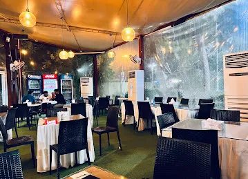 MILE7 RESTAURANT, Abuhail