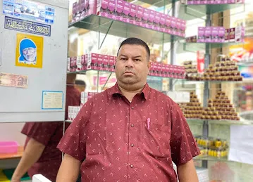 Mina Bazar chocolates and dry fruit store