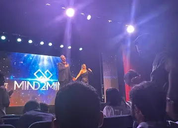 Mind2Mind - Magician & Mentalist Duo