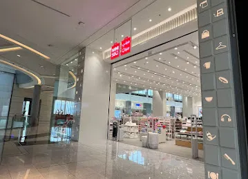 Miniso Dubai Mall-Second Floor