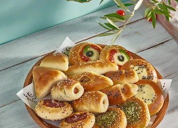 مخبز فرن الضيعة Furn Al Dhayah Bakery