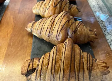 مخبز فرن الضيعة Furn Al Dhayah Bakery