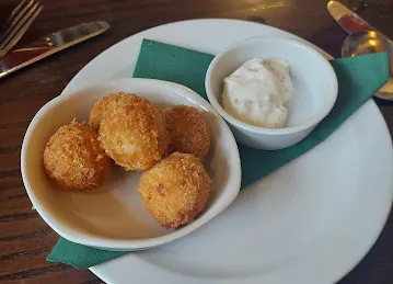 ملعب الخوانيج