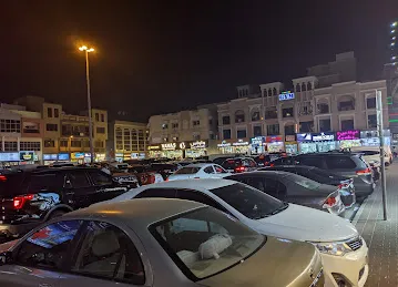 Monalisa parking lot