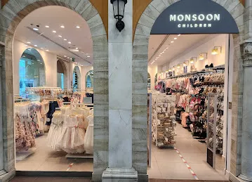 Monsoon Children