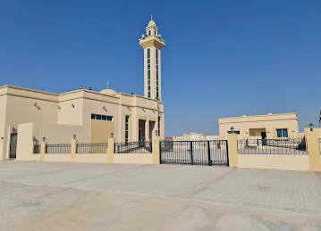 Mosque of the late, God willing / Fatima Abdullah Salem (may God have mercy on her)
