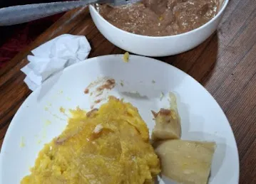 Mpombo African Restaurant - Dubai