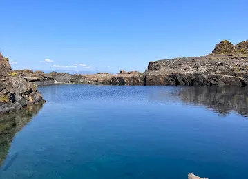 مقهى البحر الشعبي