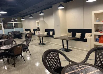 مقهى الحي الفرنسي - alhai alfrancy cafe